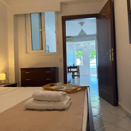 Everblue - Halkidiki Beachfront بساكوذيا
