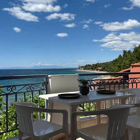 Everblue - Halkidiki Beachfront Hotel